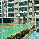 Apartamento com ótima área de lazer em bairro nobre de Fortaleza