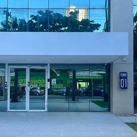 Apartamento Com Otima Area De Lazer Em Bairro Nobre De Fortaleza (Ceara)