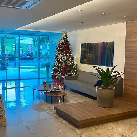 Com Otima Area De Lazer Em Bairro Nobre De Fortaleza (Ceara)